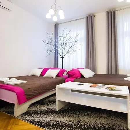Sweet In The Center * Zagreb