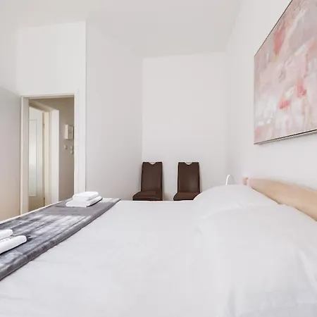 Sweet In The Center Apartment *